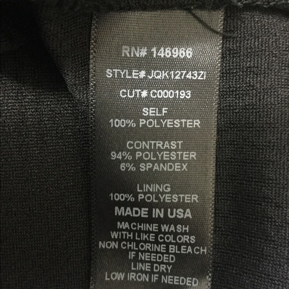 Fashionable Dress Looks like two pieces. - Picture 6 of 7